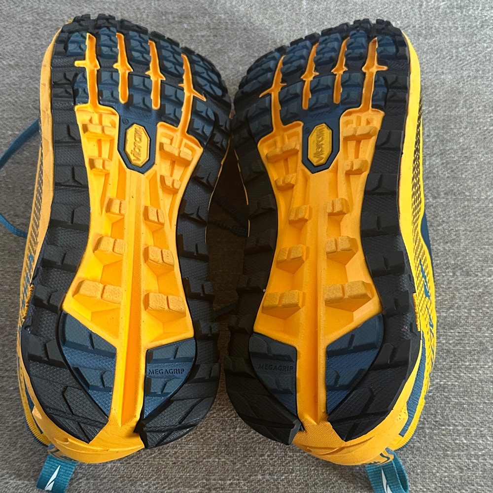 Altra Men's Olympus 4 Shoes - Picture 3 of 6